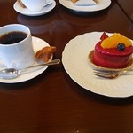 フランス菓子 イヴリーヌ - 