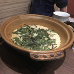 Meshidokoro Kazuna - 土鍋飯。こちらも味はしっかりめ。ボリューミー！