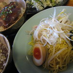 Ajian Shokudou Takayoshi - つけ麺と豚の角煮丼のランチセット1,000円