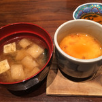 64509794 - 松花堂弁当の茶碗蒸しと味噌汁
