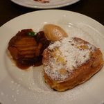 Le Bol - フレンチトースト　りんごのキャラメリゼ　キャラメルアイス添え