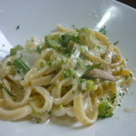 ファリーナ　フレスカ - いか、ブロッコリー、いんげんのクリームソース（フェットチーネ）