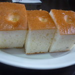 ファリーナ　フレスカ - ソースをすくうパン