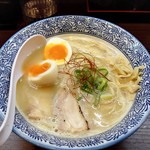 濃厚鶏白湯らーめん 麺屋 正富 - 味玉濃厚鶏白湯らーめん