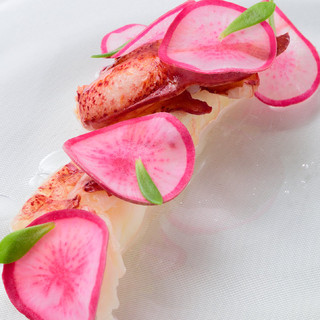 レーヌ デ プレ_2