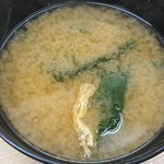 松屋 - 松屋 本蓮沼店 定食に付く揚げと若芽の味噌汁
