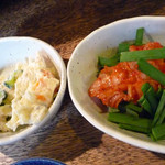 牛太郎 - ポテサラとニラキムチ