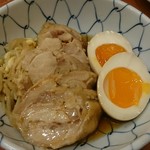 Yakitori Suri Ran Homuran - 鶏チャーシューと煮たまご