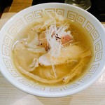 中村麺三郎商店 - 塩ワンタンらぁ麺　９８０円　プリっとごつめの海老ワンタンも〇まる。