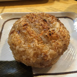 鳥広お花茶屋店 - 焼きおにぎり 鮭入り