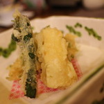 Shunsai Ryouriden Go - 春野菜の天ぷら、揚げたては日本酒に合います