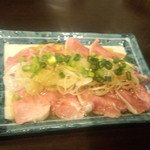 もつ焼き煮込み鶴田 - 上タン刺し