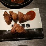 どすこい商店 - 焼きとん盛り合わせ　５本中３本目