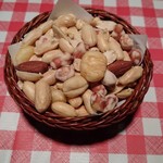Wine Bar Terra - ミックスナッツ