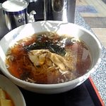 中国菜館 生駒軒　 - 麻婆丼セット\850の半ラーメン（醤油）。