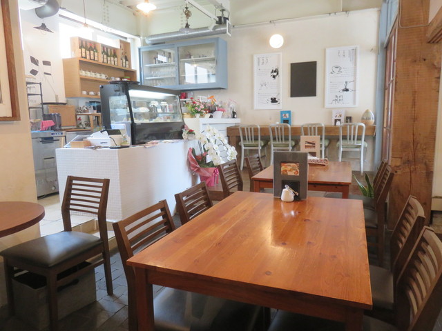 本山 de cafe HARUJI (ハルジ)>