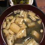 おらが里 - 味噌汁と漬物