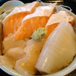 海鮮市場 長崎港 - よりどり選べる３点盛りお好み丼