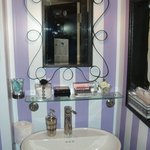 ロックキッチン1984 - 女性のお客様に大好評のトイレ