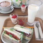 コウジ サンドイッチ - モーニングセット＋１