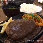 肉の万世 本店 - ハンバーグ&ナポリタン180g 1610円