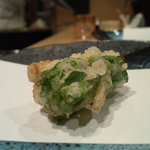 天ぷら　酒菜　醍醐 - 二番手の人が揚げた行者ニンニク・・。