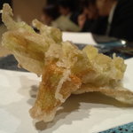 天ぷら　酒菜　醍醐 - 二番手の方が揚げたバッケ・・。