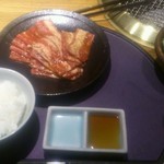 焼肉居酒家 韓の台所 - 満腹ランチ　税抜き1,050円