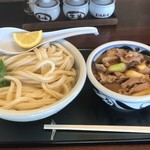 肉汁うどん利八 - 