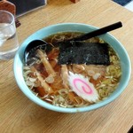 河辺ドライブイン - ラーメン