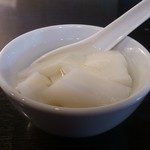 上海園 - ・杏仁豆腐