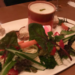 Metti,una sera a cena - 濃厚ソースのバーニャカウダ