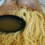 麺、チャーシューアップ