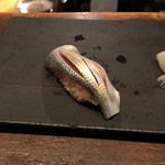 伊藤家のつぼ STAND SUSHI BAR - 鯖。