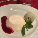 南欧料理　アンジュ - パンナコッタ