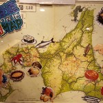 回転寿し トリトン - 入口にある旬の産地map