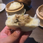 クロモリ - 贅沢素材のフカヒレまん