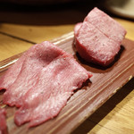 焼肉旬やさい ファンボギ - 熟成タン４種 タン先 タンサガリ