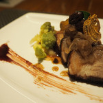 創作料理とワインのお店 上田 慎一郎 - 九州六白白豚のバローロ赤ワイン