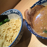 ラーメン雷鳥 - 