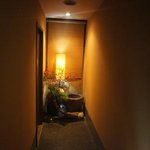 古賀 - 入口を入った所です香の匂いも