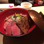 神楽坂 翔山亭 黒毛和牛贅沢重専門店 - 