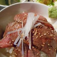 BeefGarden 二子玉川 - 牛トロ炙り丼＆サラダ＆スープ