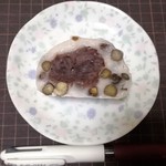 伊勢屋 - 豆大福（つぶしあん）の断面