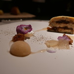 エクアトゥール - 洋梨とブルーチーズ・くるみ・ドライいちぢくとはちみつ