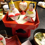 Shoukeikaku - ひなまつり膳  高台のおひなさま 器になっています。