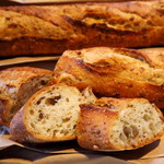 ル・グルニエ・ア・パン - 魔法の杖・バゲットセレアル380円（税別）