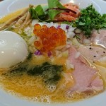 usaco noodles - 北海道鮭白湯そば 930円