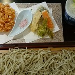 あさひ山 蛍庵 - 桜海老かき揚げと春野菜の天ぷら
