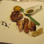 リストランテ パドリーノ・デル・ショーザン - 川俣シャモのイタリアンハーブマリネの備長炭火焼